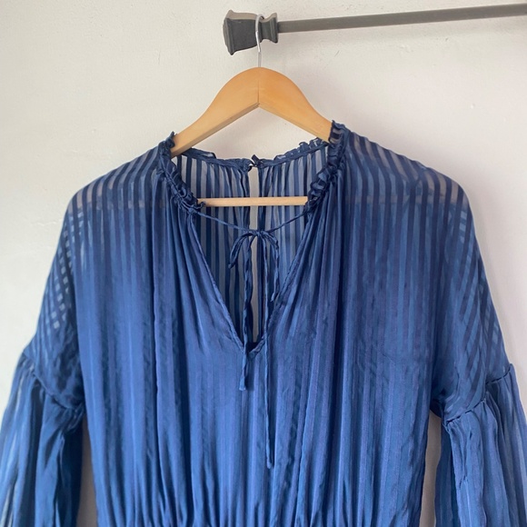 Alice + Olivia 6 Callan Stripe Silk Blend Romper - Picture 4 of 14